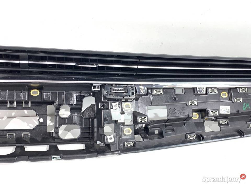 KRATKA NAWIEWU PRZÓD AUDI Q8 4M8820902 SUV