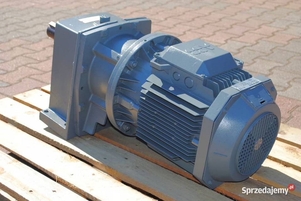 Motoreduktor 55kw 118obrmin ABB Kargowa