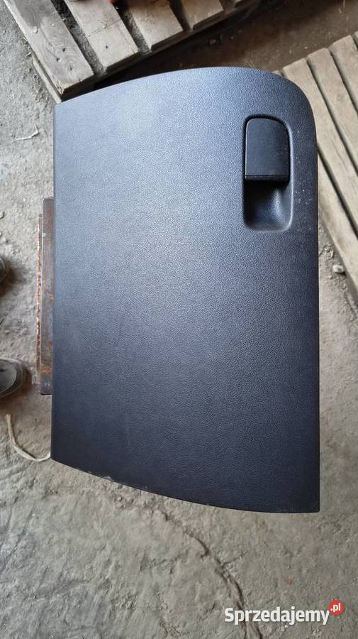 Schowek Skoda octavia 3 III 5E1857121D sprzedam