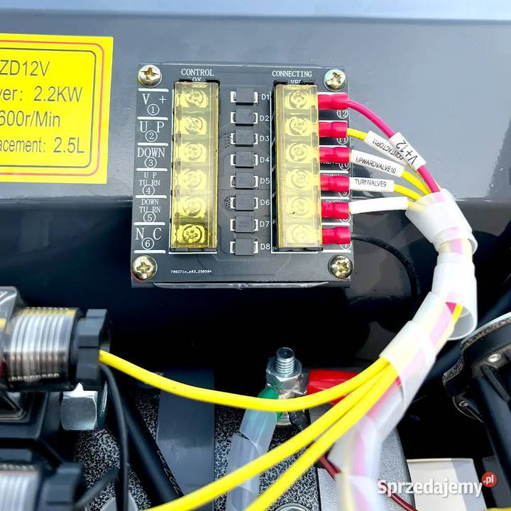 Windy hydrauliczne BEAUWAY 10105 12V 1000 Łódź