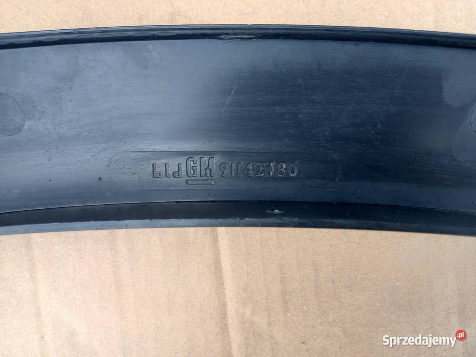 Opel Frontera A listwa tylnego nadkola prawa