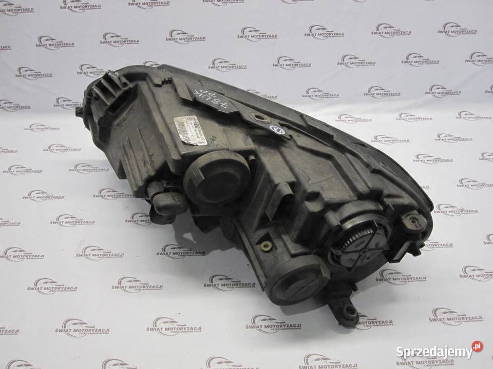 PASSAT B7 13r lampa prawy przód 3AC941006 ANGLIK osobowe świętokrzyskie