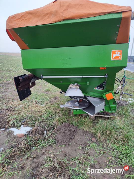 Rozsiewacz amazone m maxis 2500 nawozu Krzewo