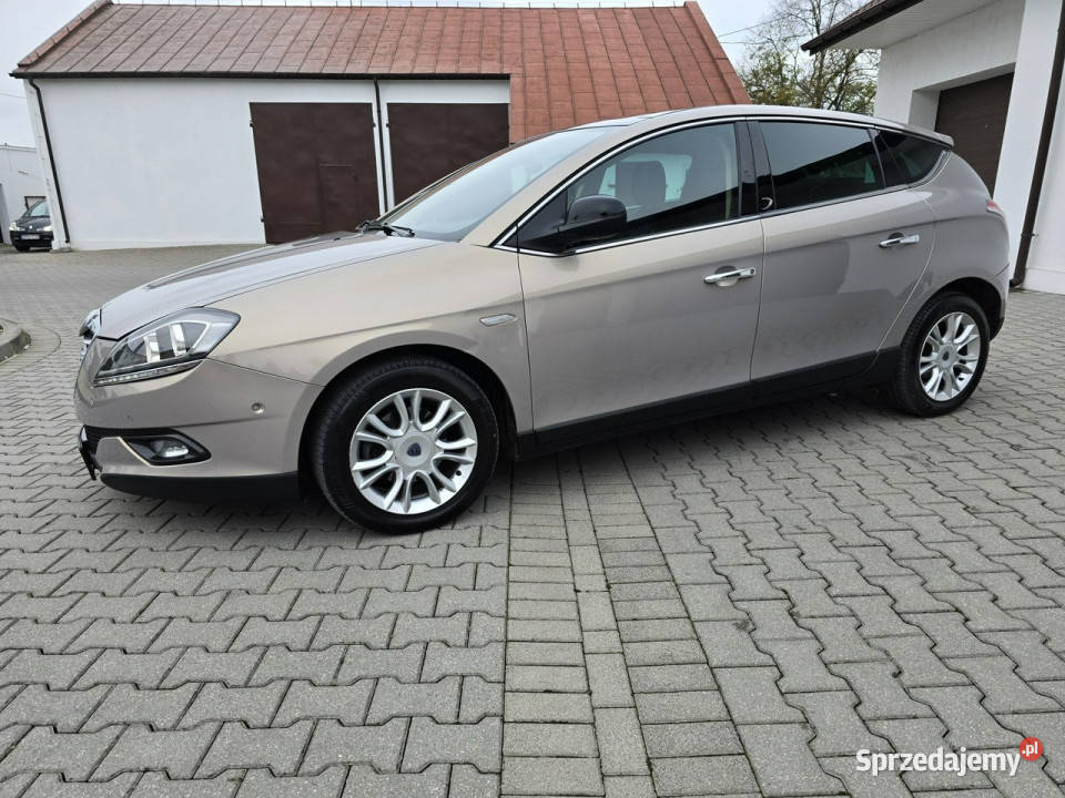 Lancia Delta 14Turbo Benz NavigacjaKlimatr 2 manualna Samochody osobowe łódzkie Kutno