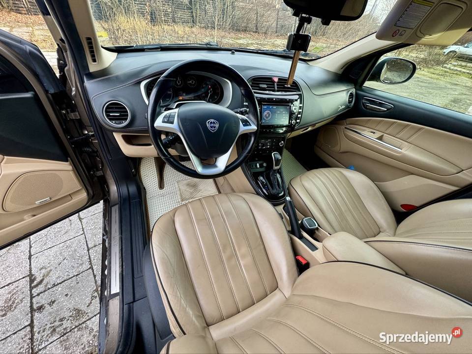 Lancia Delta III 18 200 2012 śląskie Świętochłowice