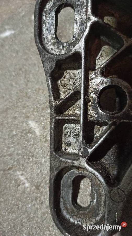 Łapa Wspornik Podpora Skrzyni Bmw e46 18 n42 n46 Dębica