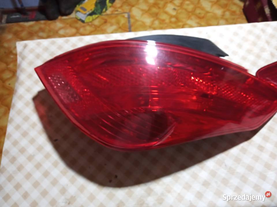 Oryginalne lampy tylne do Peugota 308 z roku osobowe Oświetlenie Części Gdynia