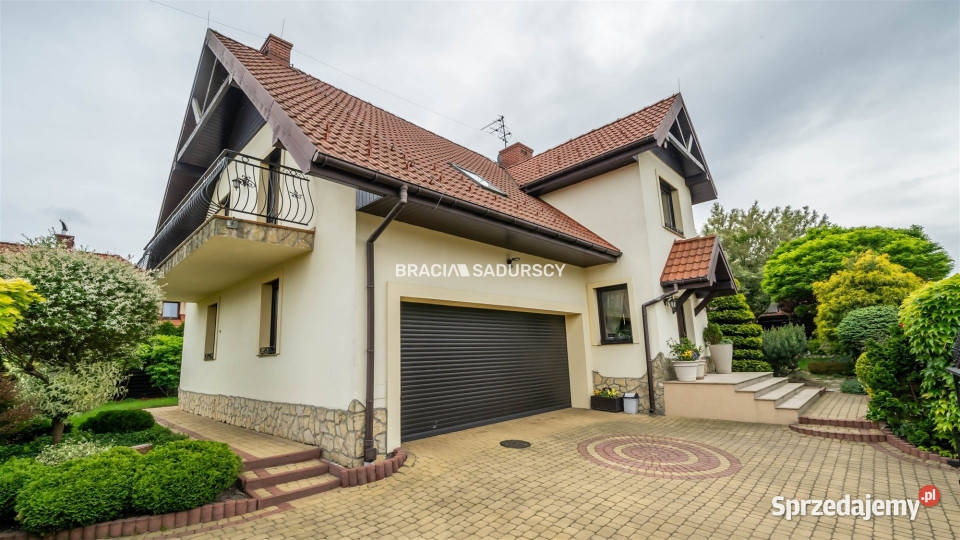 Dom wolnostojący Bibice Kwiaty Polne 230m2