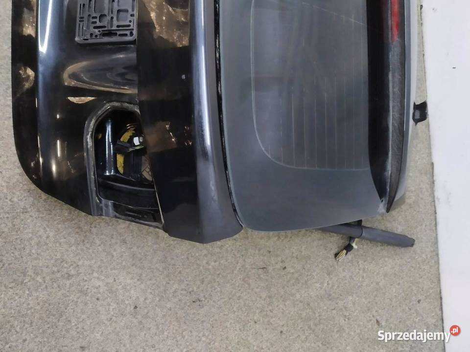 KLAPA TYŁ CZARNA KOMBI TOURING LIFT KOMPLETNA Rok produkcji 2018