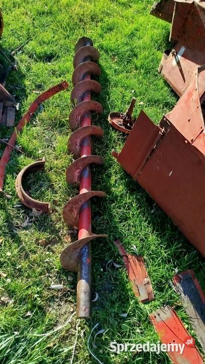 Massey Ferguson 510 na części