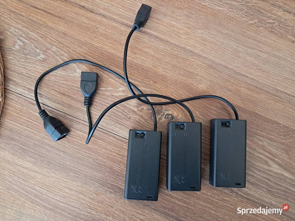 3 nowe koszyki na baterie 2xAA z końcówką USB Sandomierz