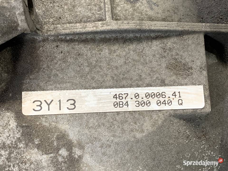SKRZYNIA BIEGÓW AUDI A4 B8 0B4300040Q 30 240