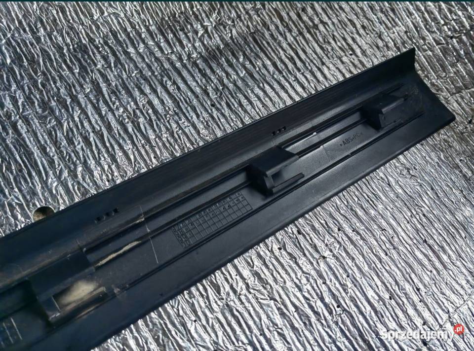 Listwa progowa wewnętrzna lewy przód BMW E38 Akcesoria samochodowe sprzedam