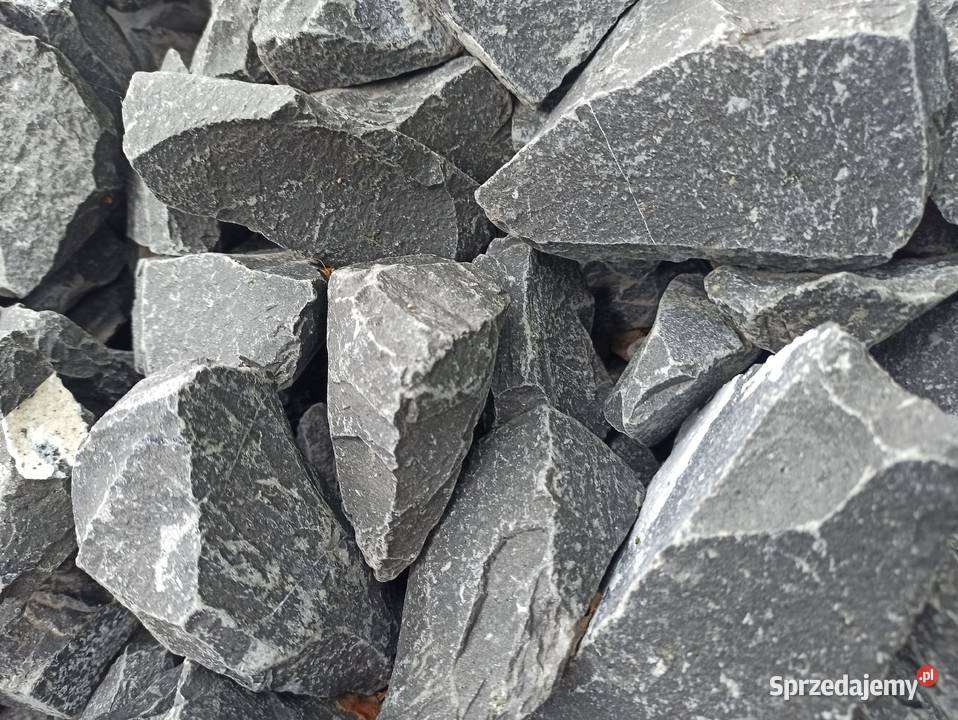 Grys Czarny Bazalt 816 mm kamień ozdobny do Poznań sprzedam