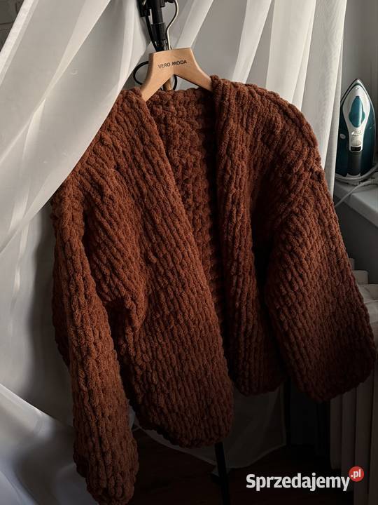 Miękki puszysty sweter Solec Kujawski
