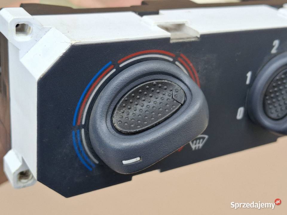 IVECO STRALIS PANEL NAWIEWU KLIMATYZACJI Bieleń sprzedam