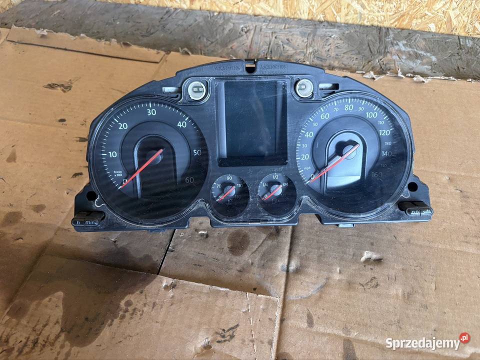 Licznik VW passat b6 20tdi duży wyświetlacz osobowe sprzedam