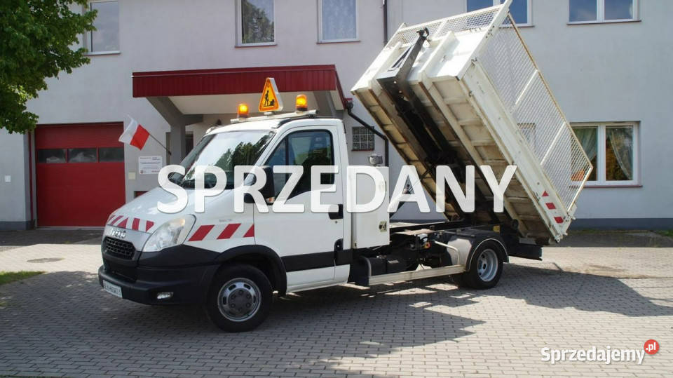 Iveco Daily HAKOWIEC SKRZYNIA Z SIATKAMI 2013R Miastków Kościelny