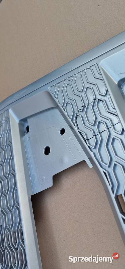 VOLVO FH5 ATRAPA DOLNA GRILL SREBRNA 23512117 ciężarowe Atrapy lubuskie sprzedam