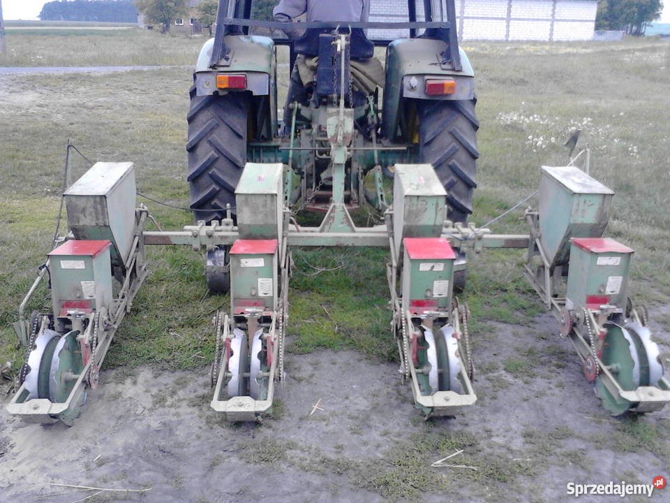 Siewnik do kukurydzy Feldherr Original z kujawsko-pomorskie Kruszynek-Kolonia
