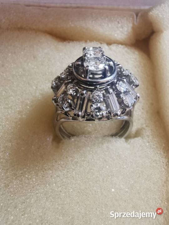 Pierścionek z białego złota pr 750 z diamentami Jelenia Góra