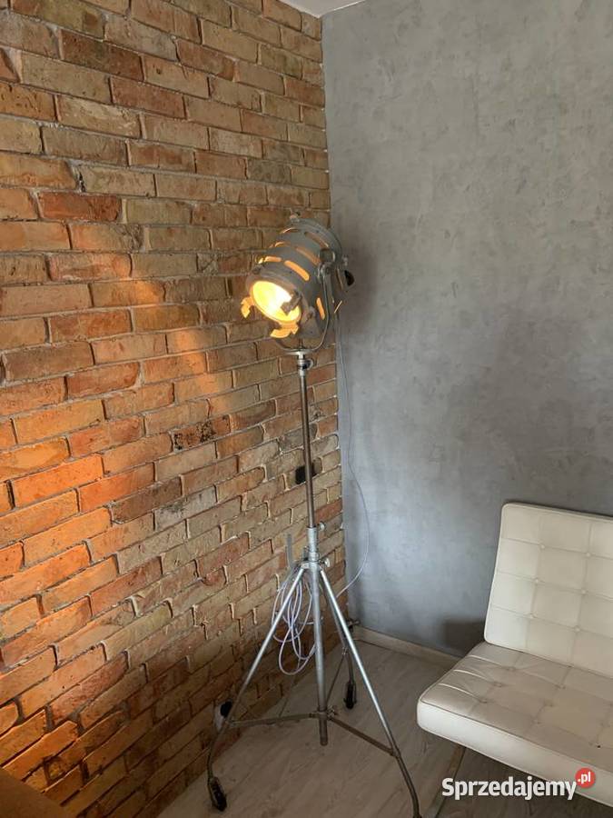 Lampa filmowa teatralna PRL loft Vintage 1963 r Poznań