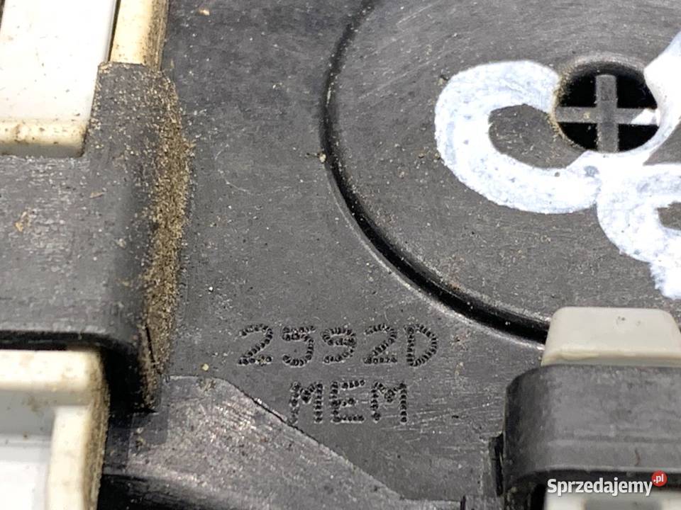 ZAMEK DRZWI PRAWY PRZÓD KIA SPORTAGE III