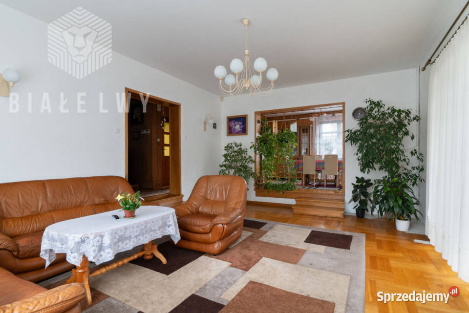 Dom wolnostojący 55191m2 Kobyłka mieszkalny Sprzedaż sprzedam