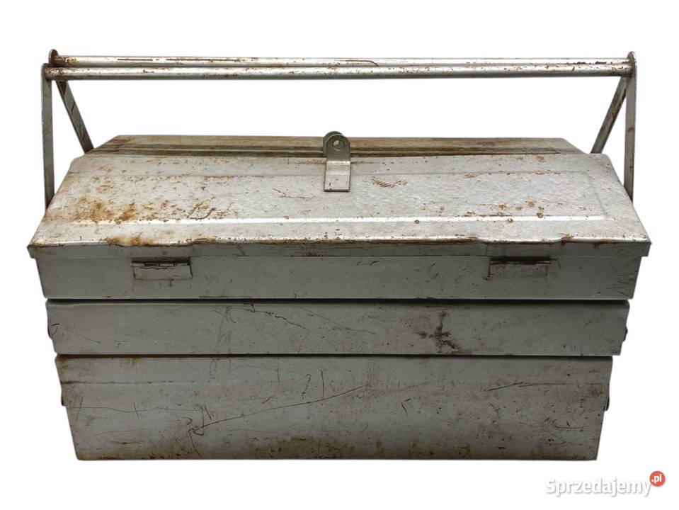 Stara metalowa skrzynka na narzędzia Kraków