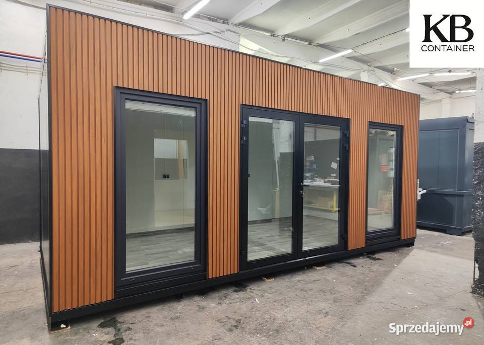 Czarny kontener 60 x 30 m z lamelami i drzwiami opolskie Kędzierzyn-Koźle