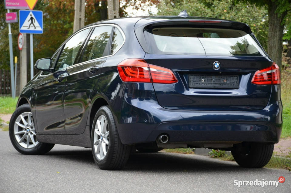 BMW 218 Opłacona 15i 136 Serwis Ledy Beżowa podgrzewane fotele BMW sprzedam