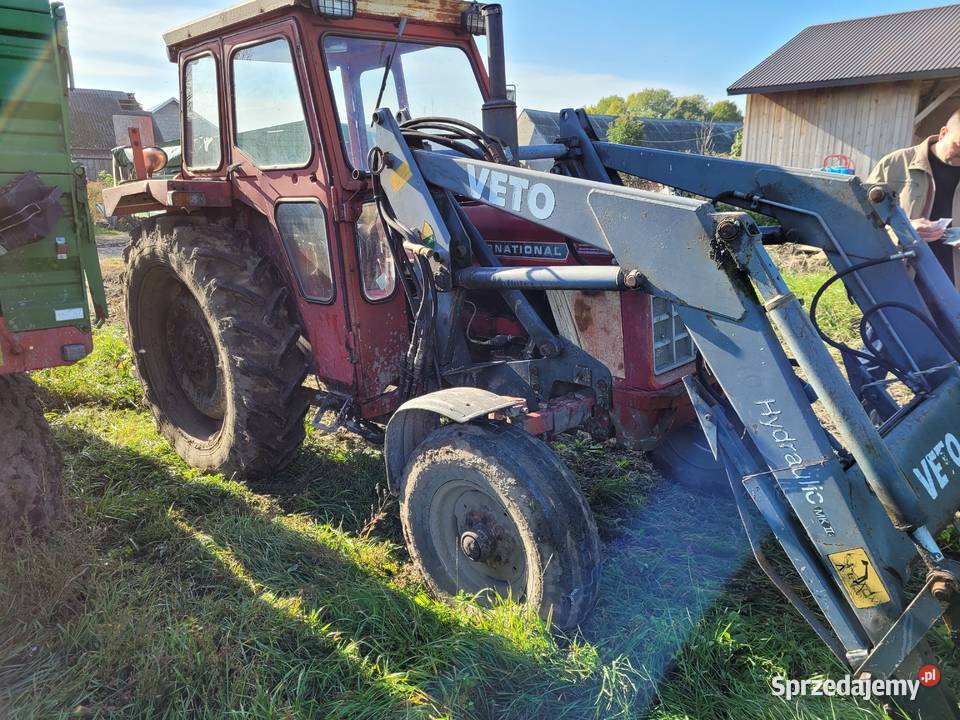 Ciągnik International IH 574 z ładowaczem świętokrzyskie Kielce sprzedam
