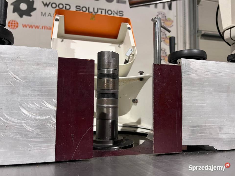 Frezarka dolnowrzecionowa SCM T130E Juszczyn sprzedam