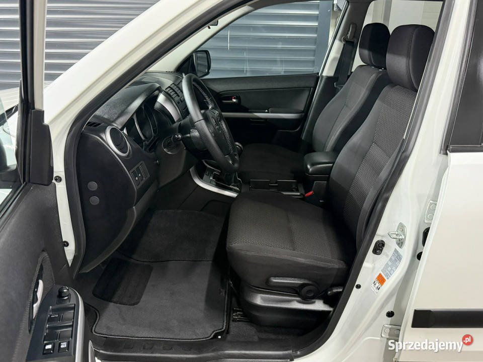 Suzuki Grand Vitara 24 salon zero korozji stan lakier metallic Chechło