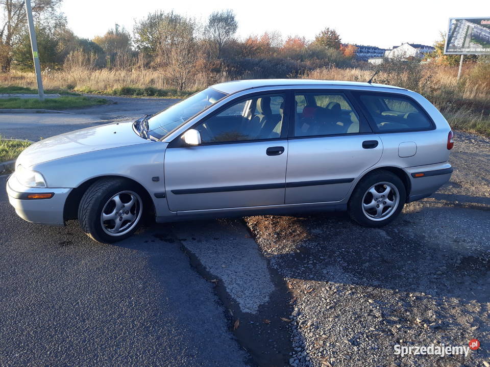 Volvo v40 Lubin