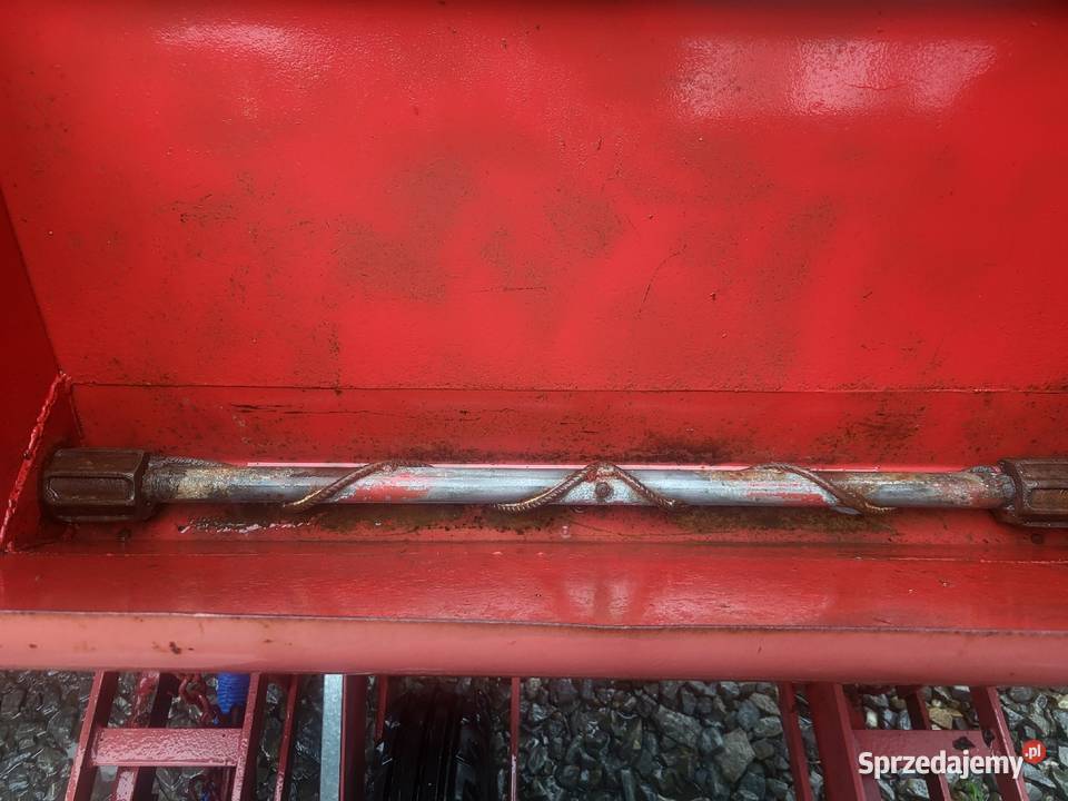 Siewnik do kukurydzy Becker Paczków