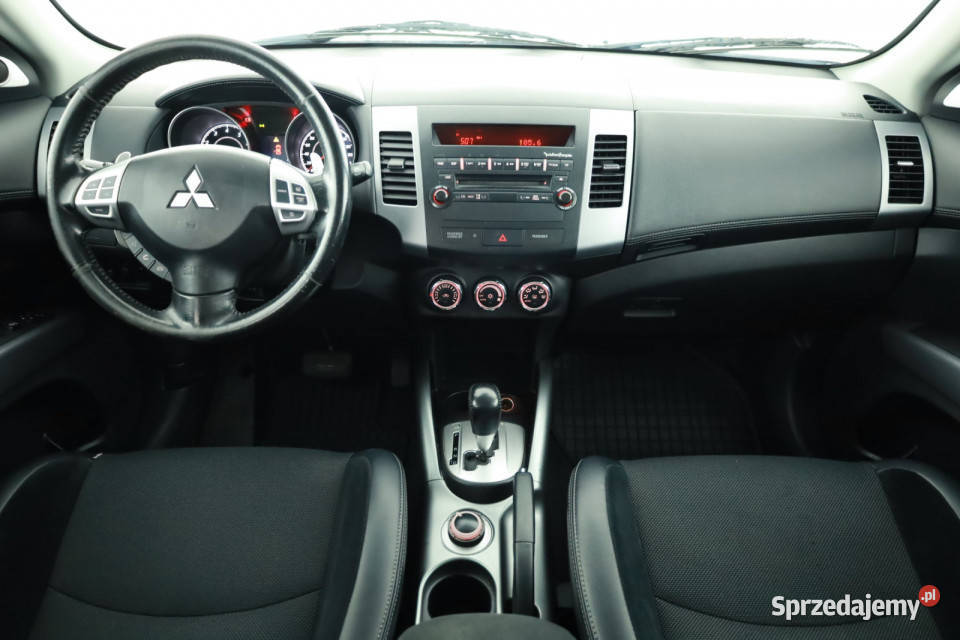 Mitsubishi Outlander 24 MIVEC isofix Piaseczno