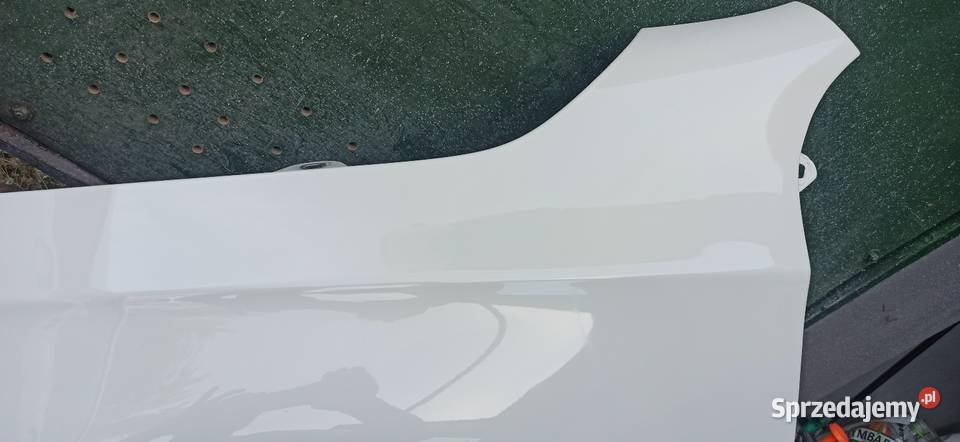 Błotnik lewy Mercedes w176 osobowe Karoseria Puławy sprzedam