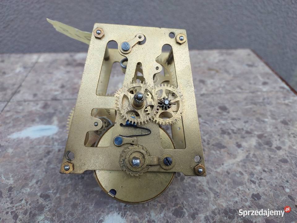 718 Mechanizm starego zegara HAU chodzik Tczew
