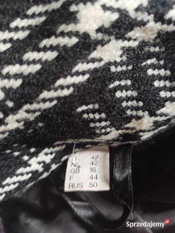 jesienny płaszczyk w kratę Rozmiar 42(XL)