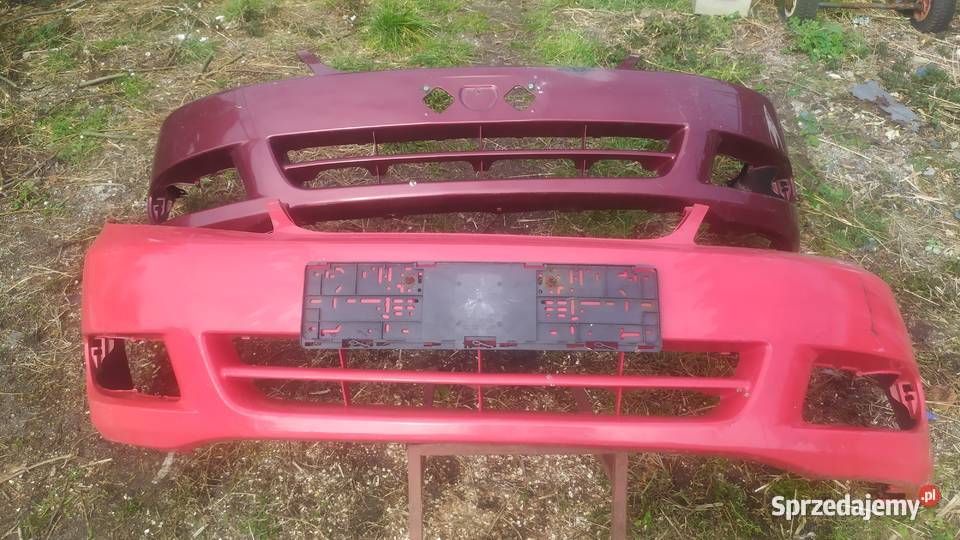Toyota Corolla sedan kombi e12 zderzak przód osobowe Byków