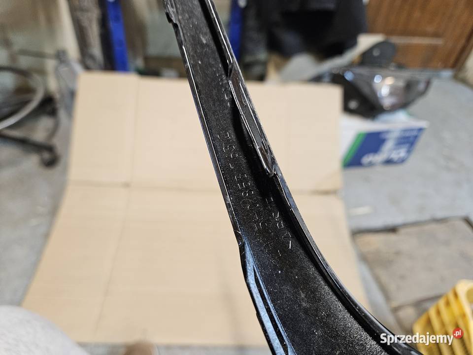 VW GOLF VIII 8 RLINE LISTWA KRATKA LEWA ZDERZAKA osobowe Międzychód
