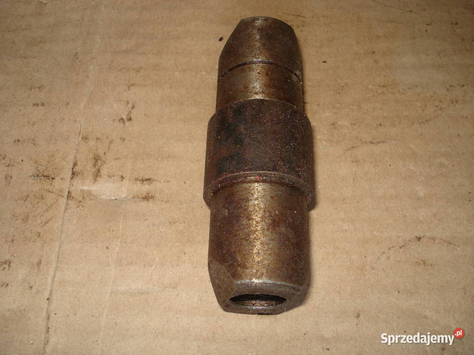 Oś pionowa ramienia napędu kosy stary typ Bizon Rzeszów