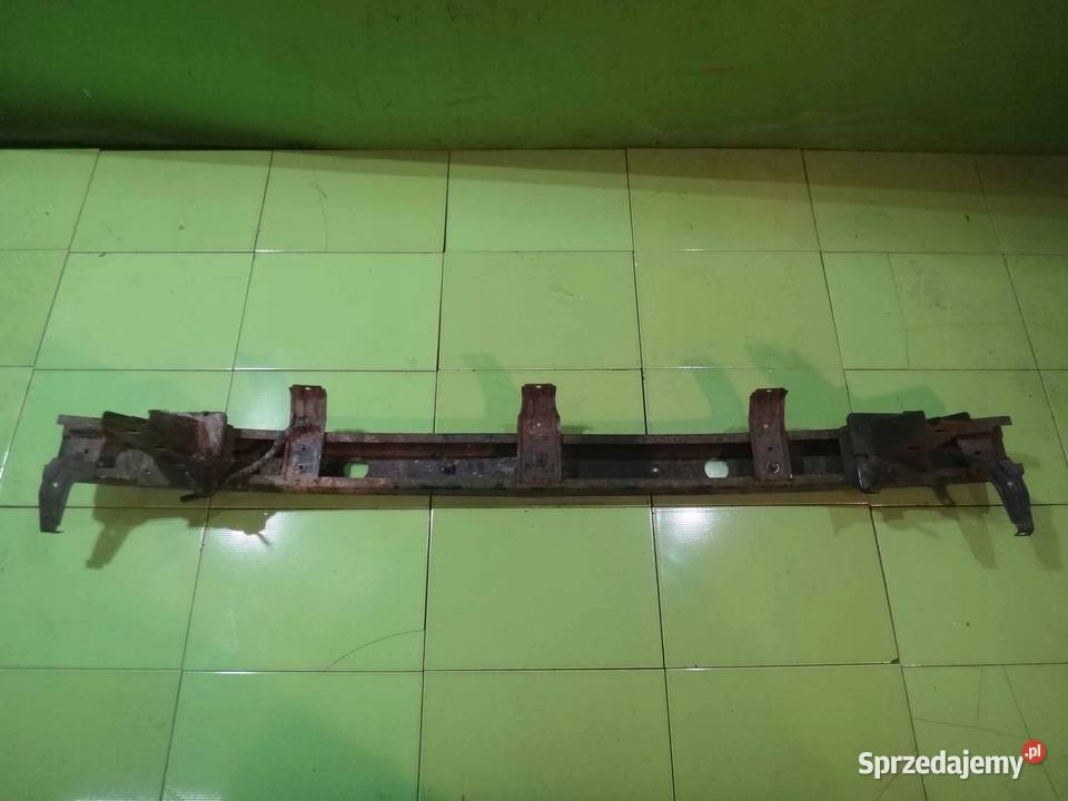 HYUNDAI i800 H1 II 09r belka zderzaka tyl osobowe