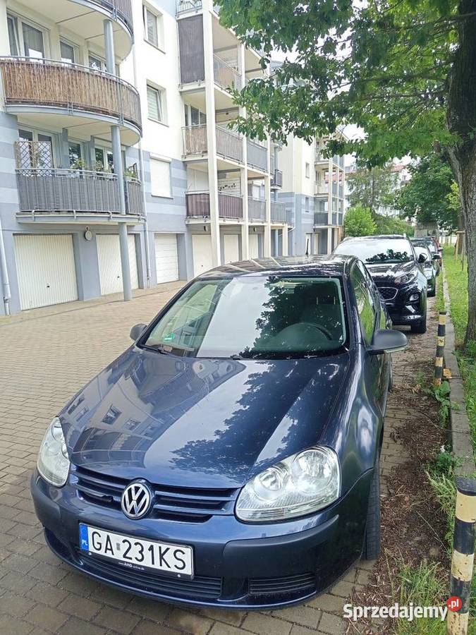 Volkswagen Golf 5 benzyna 14