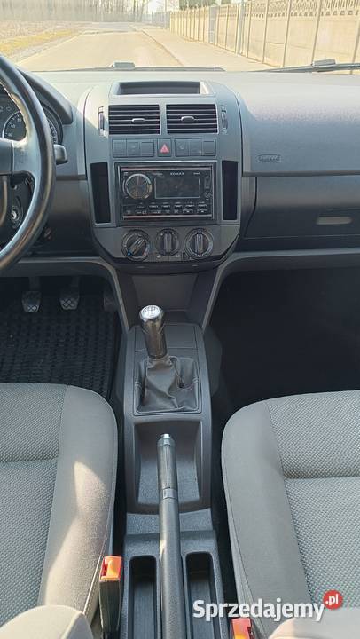 Volkswagen Polo black edition sline 12 mpi 70 manualna