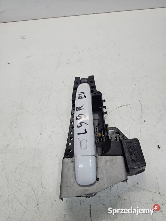 KLAMKA PRAWA AUDI A4 B8 A5 8T Q5 LS9R 8T0837886B Przystajń