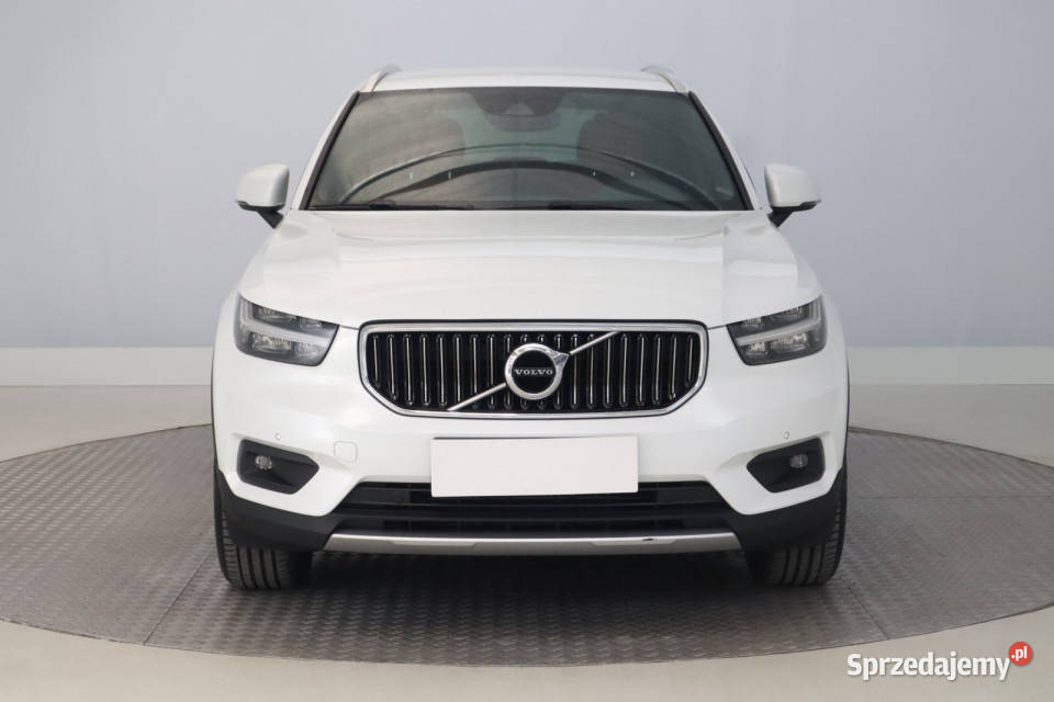 Volvo XC40 T4