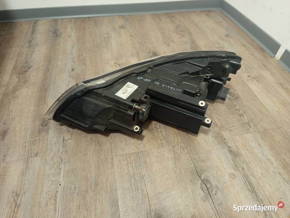 Reflektor prawy octavia 2 Lift 0813 osobowe Rzeszów