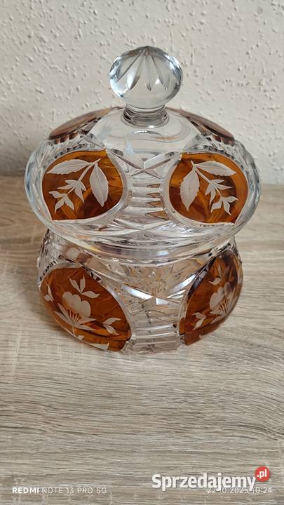 Duża bomboniera kryształowa PRLHuta Julia Wiązów